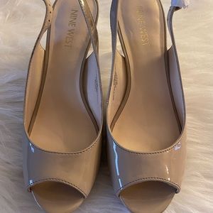 Nine West Platform Pump- new w/ box Size 6